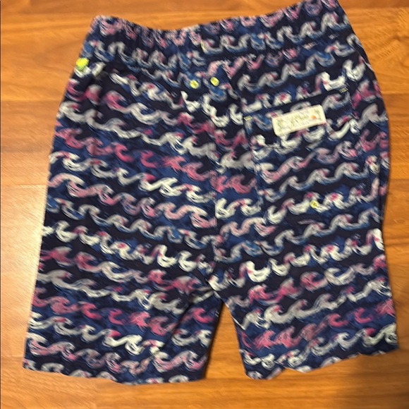 J.Crew Colorful Wave Pattern Shorts - Picture 3 of 3